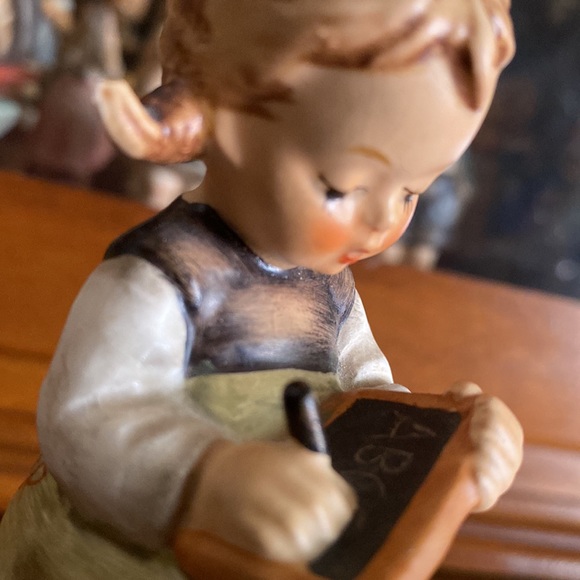 💚TM4 ‘Busy Student’ Hummel Goebel #367 - Picture 1 of 8